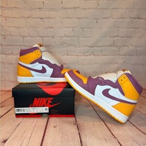 Air Jordan 1 Retro High OG "Brotherhood" | Size 7Y Grade School